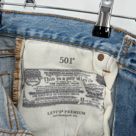 Levi's 501 Premium High Rise Straight Leg Button Fly Stars and Stripes 28 x 30 - Picture 10 of 16